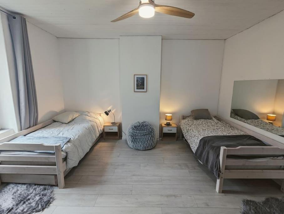 A 5Mn De La Reserve Africaine, Charmante Maison De Village Avec Patio 씨쟝 외부 사진
