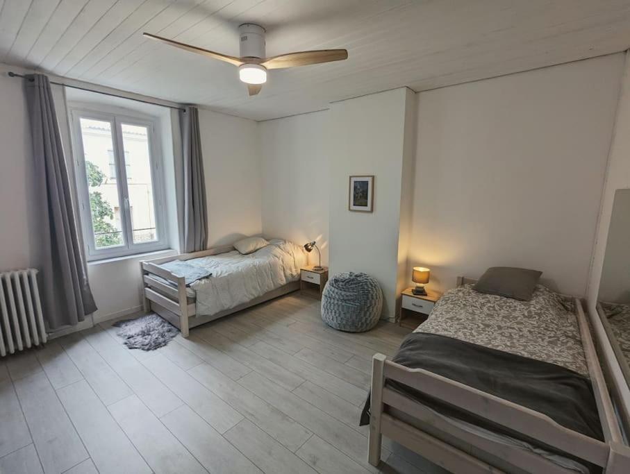 A 5Mn De La Reserve Africaine, Charmante Maison De Village Avec Patio 씨쟝 외부 사진